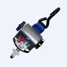 Load image into Gallery viewer, TITAN800 Retractor Kit with Occupant Restraint | S-Hooks &amp; L-Track | AL812S-4C Sure-Lok